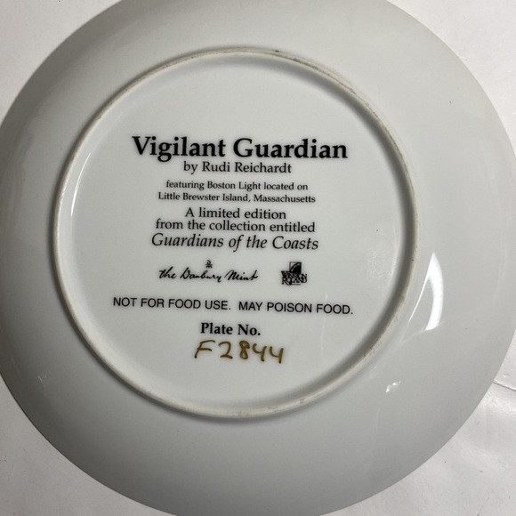 Vigilant Guardian by Rudi Reinhardt Lighthouse Plate 8” - Picture 3 of 5